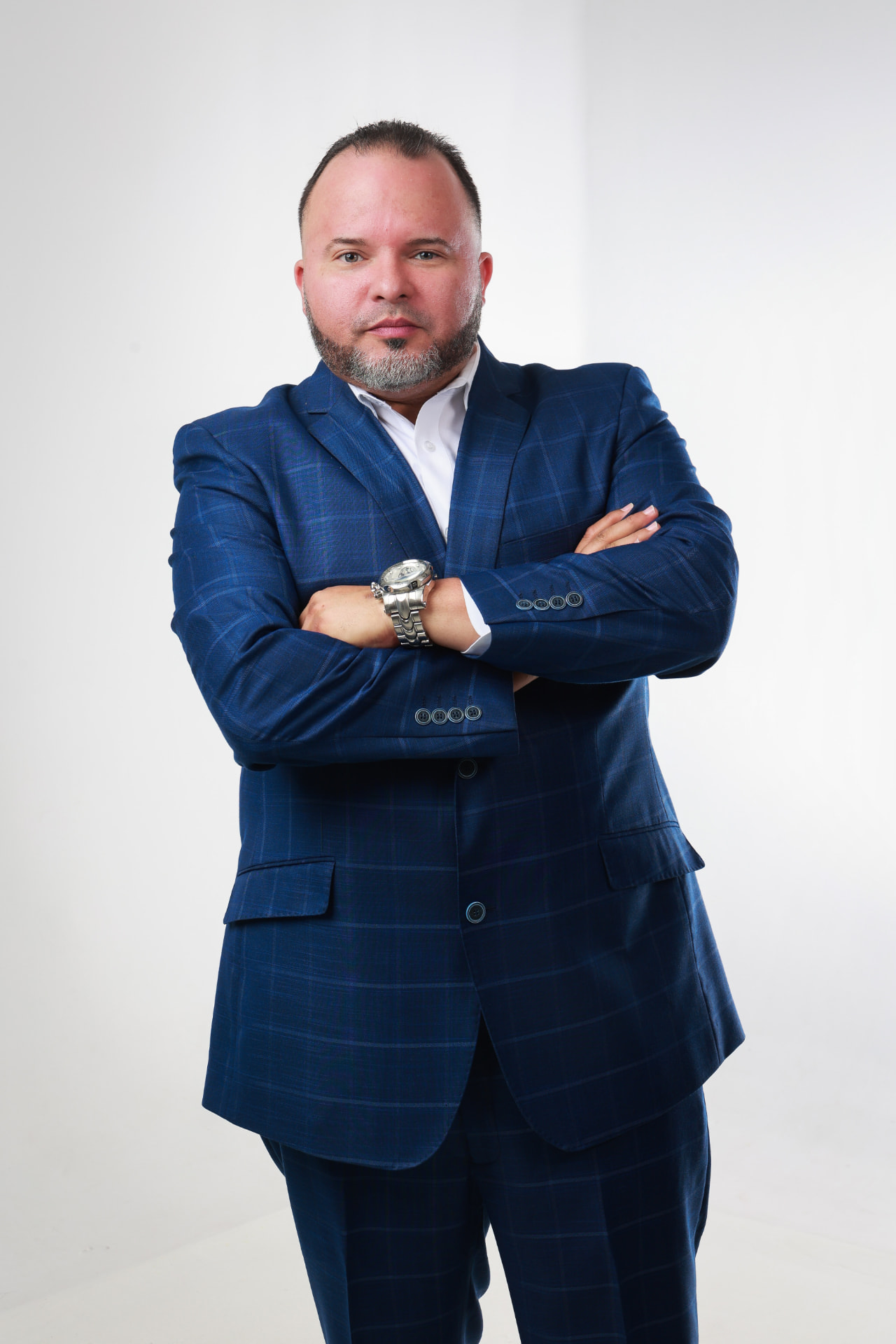 Portrait of Jesús Salgado, Founder and CEO of Arreglocredito.com